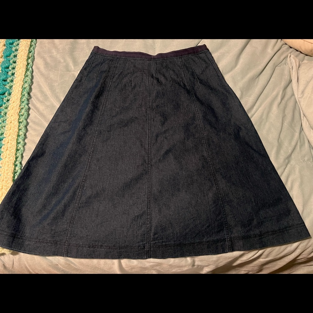 Size 10 Women’s dark blue denim skirt